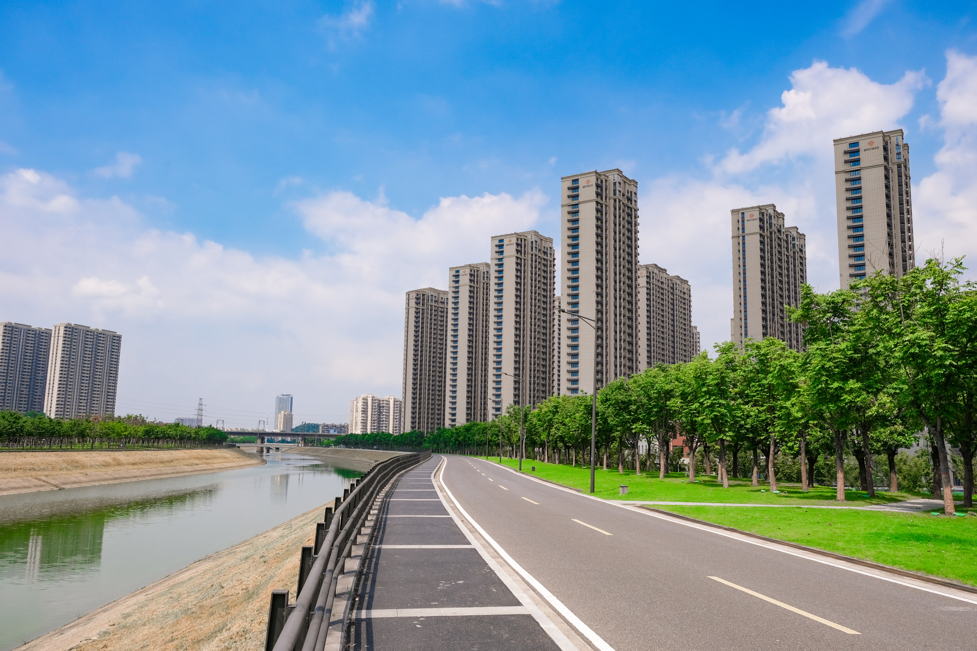 江北泰山包管房片区（拆迁安顿房、、、产权置换房、、、经济适用房）项目A地块