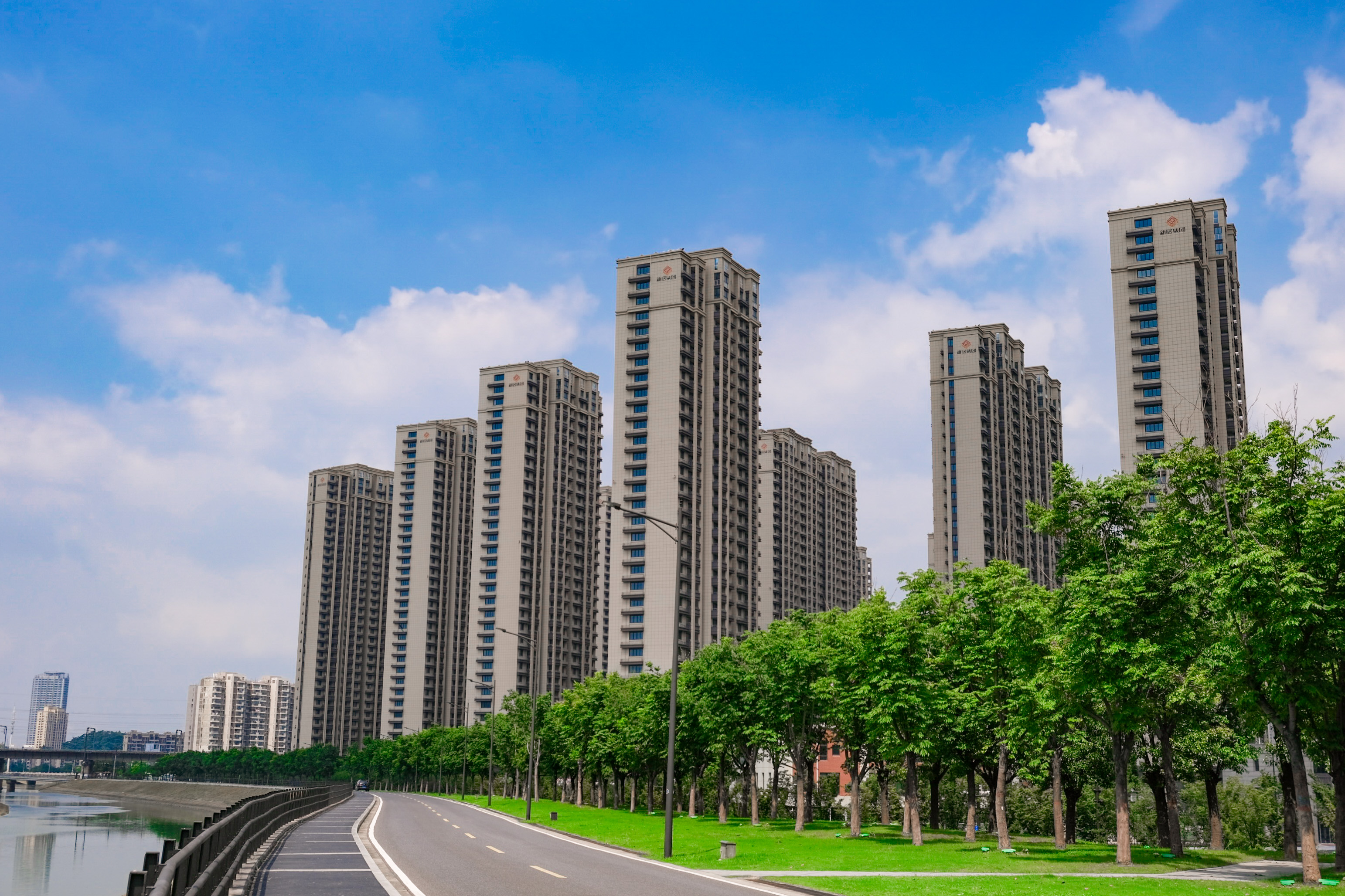 江北泰山包管房片区（拆迁安顿房、、、产权置换房、、、经济适用房）项目A地块