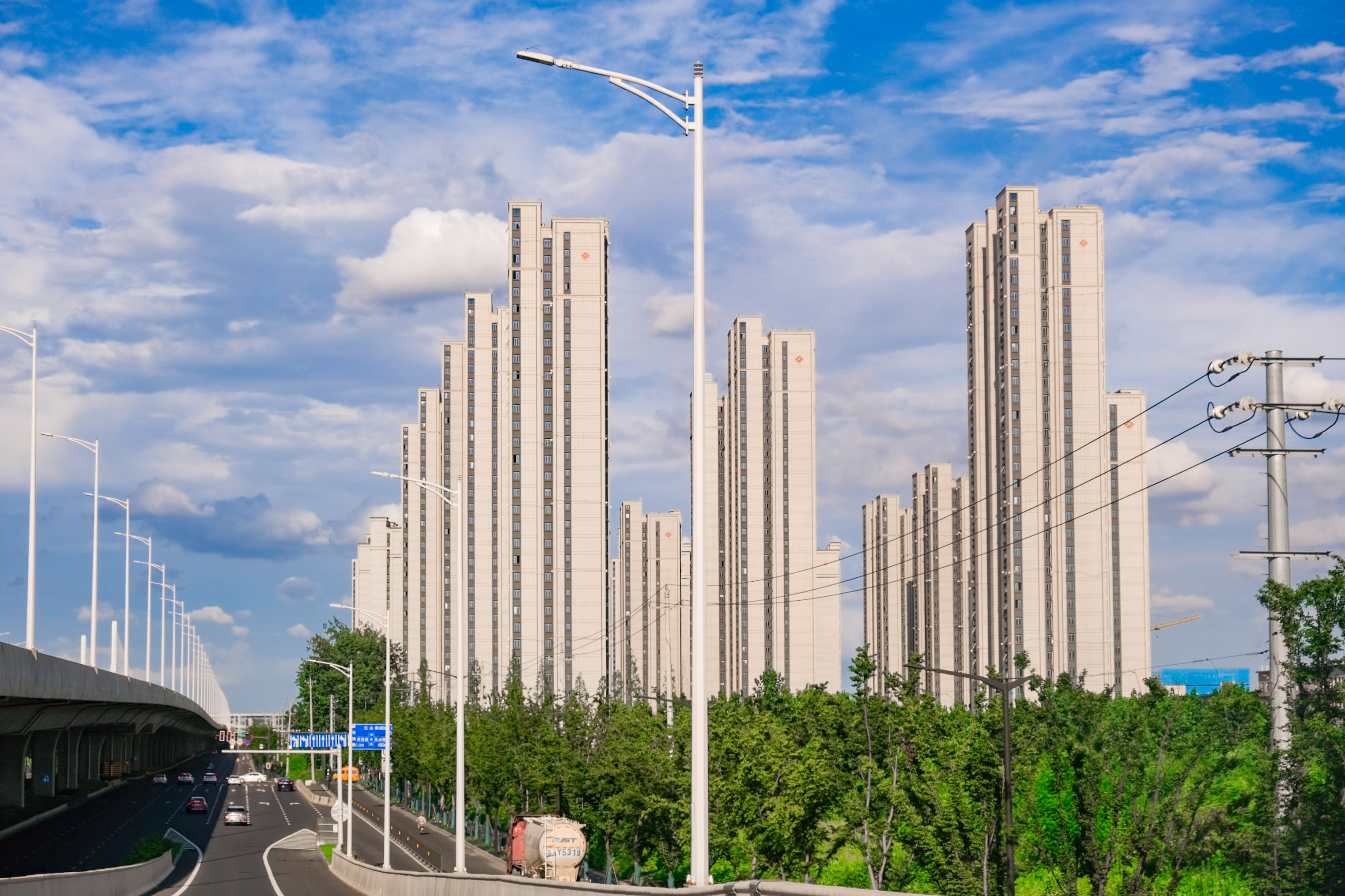 台风过境，，，这一大波民生项目be like（图说包管房）