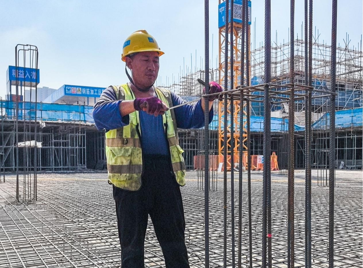 火热江北丨城市建设者：：用汗水“筑”就城市之美