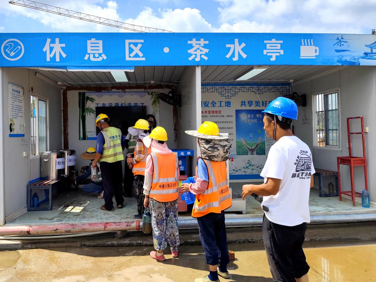 火热江北丨城市建设者：：用汗水“筑”就城市之美